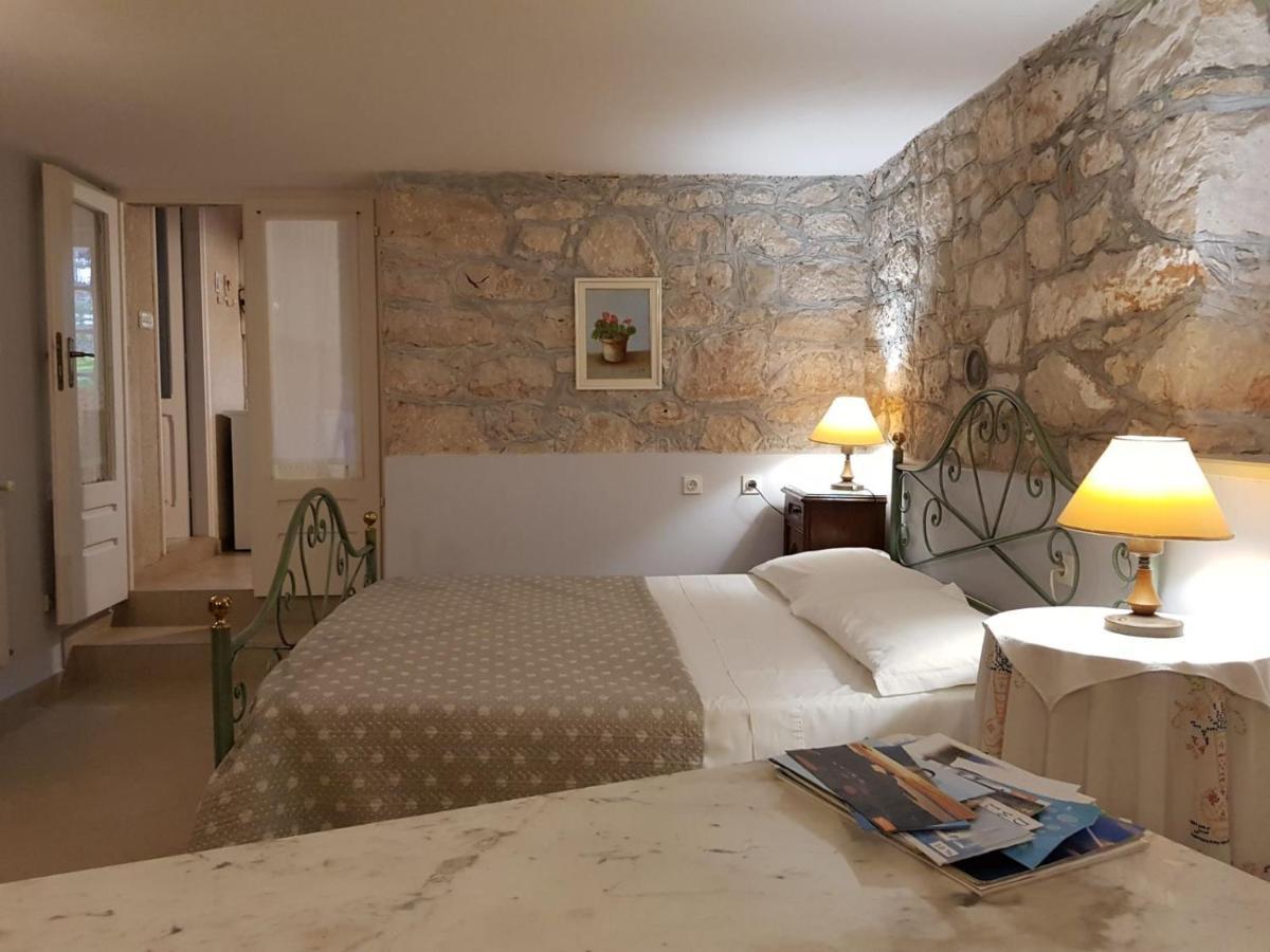 Apartments Gabri マリ・ロシニュ エクステリア 写真